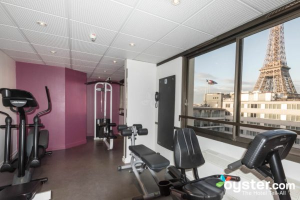 fitness-center-v10319769-1440-1024x683