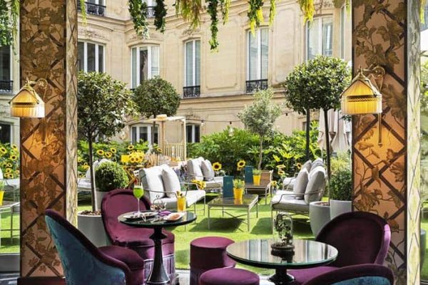 hotel-barriere-le-fouquets-garden