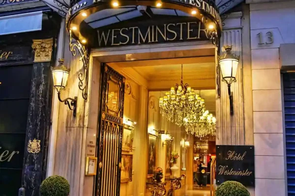 hotel-westminster-entrance